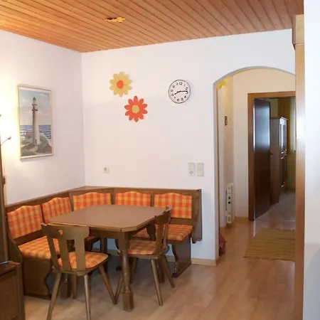 Neudorf Apartment *